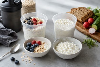 Wiejski przeszedł na siłownię — sprawdzamy, ile białka dowożą kubki high protein i czy warto dopłacać.
